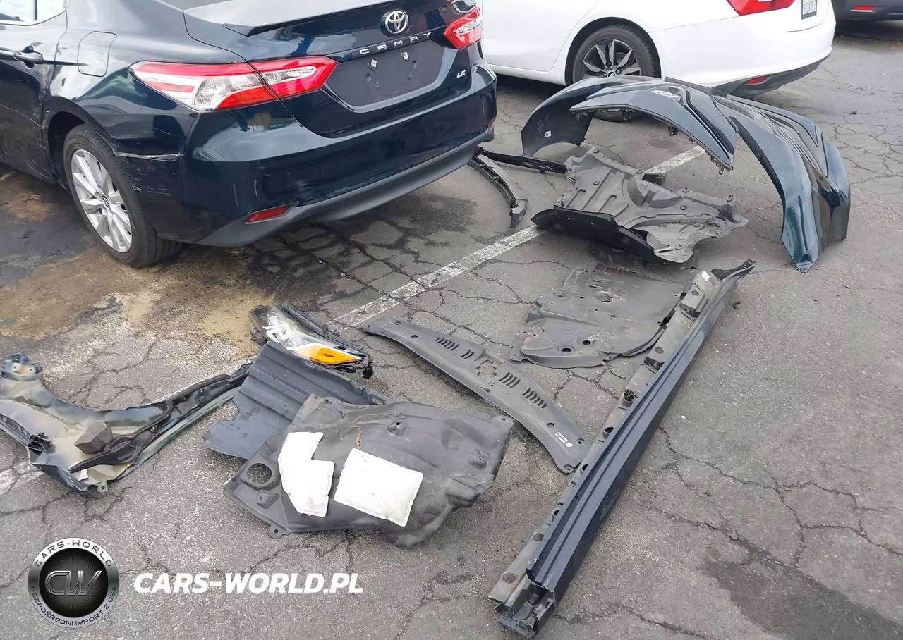 2019 Toyota Camry Le VIN:4T1B11HKXKU249303 - 12