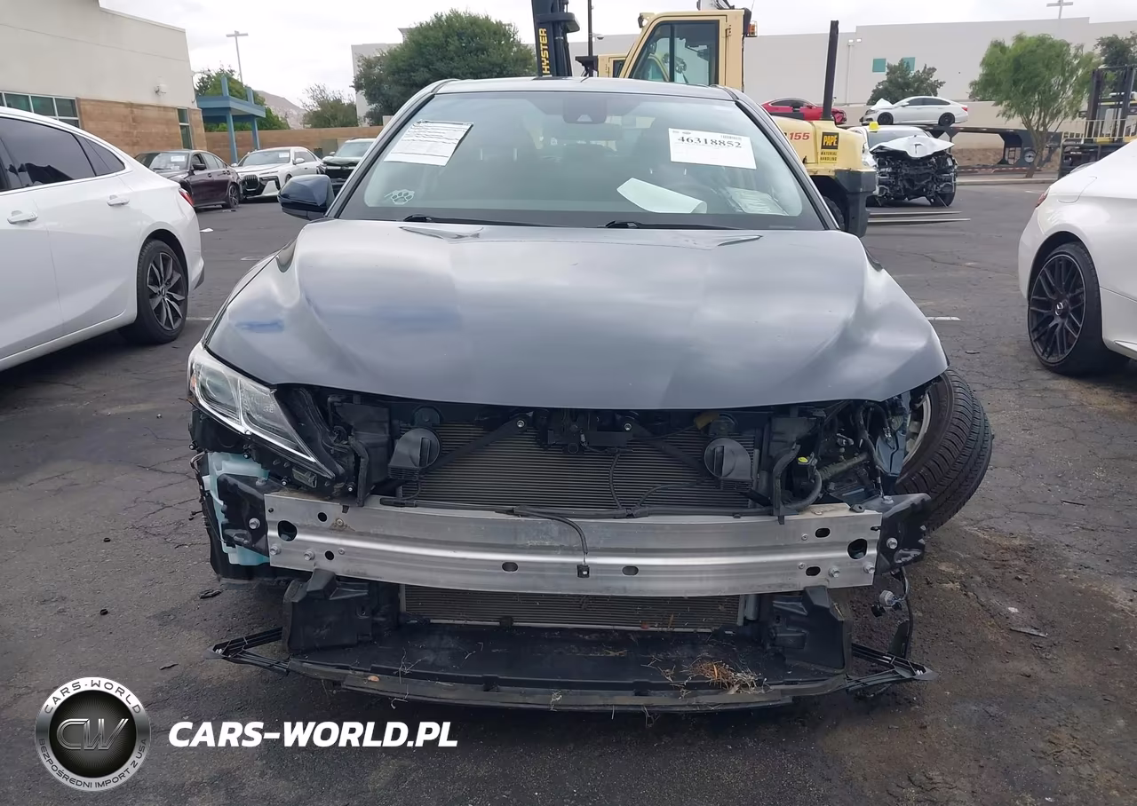 2019 Toyota Camry Le VIN:4T1B11HKXKU249303 - 13
