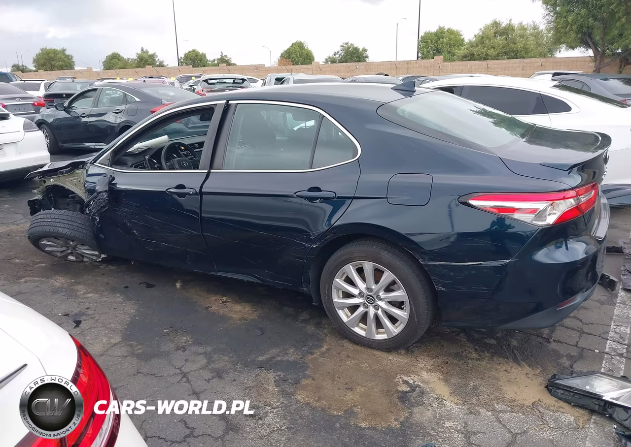 2019 Toyota Camry Le VIN:4T1B11HKXKU249303 - 15