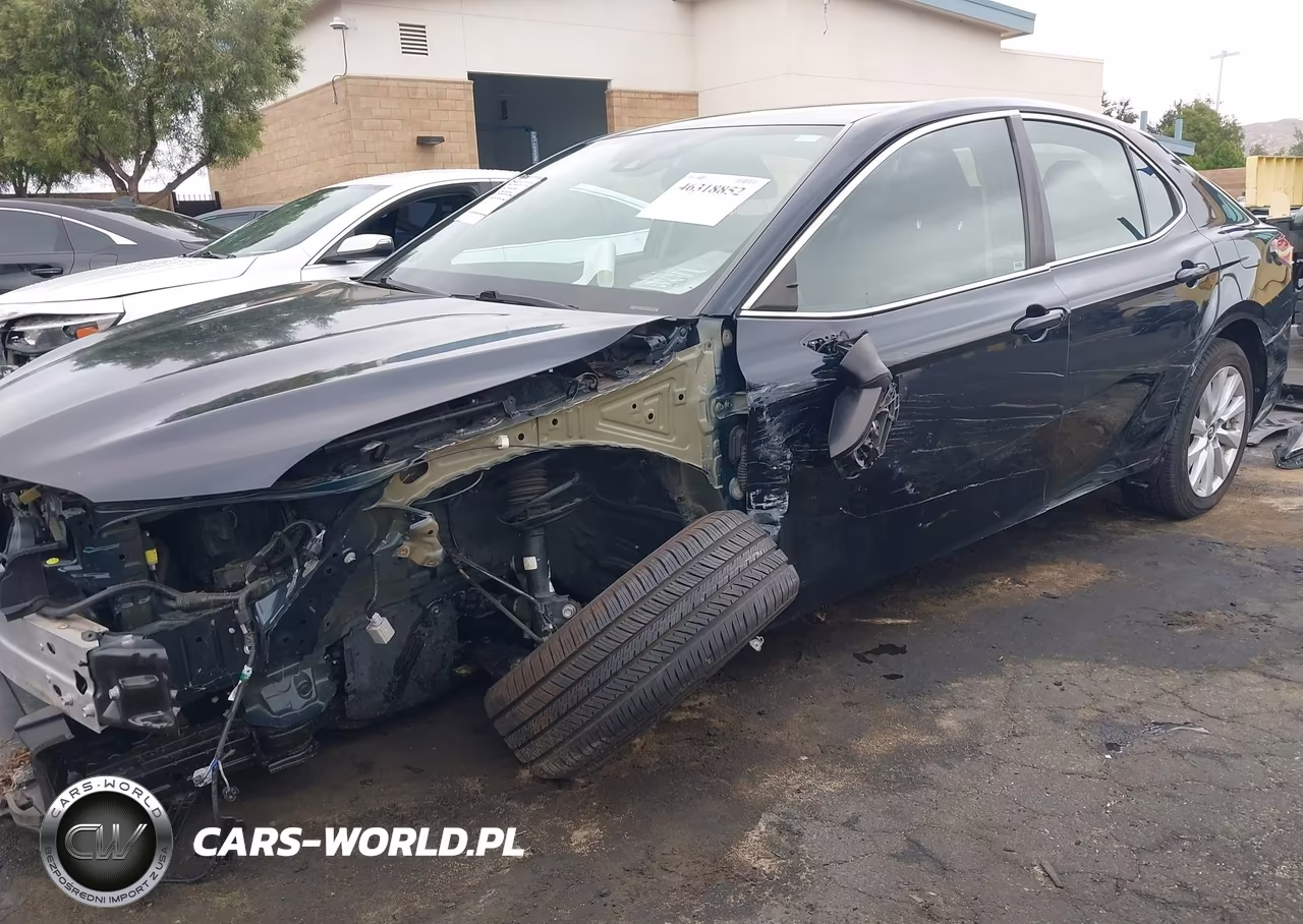 2019 Toyota Camry Le VIN:4T1B11HKXKU249303 - 6