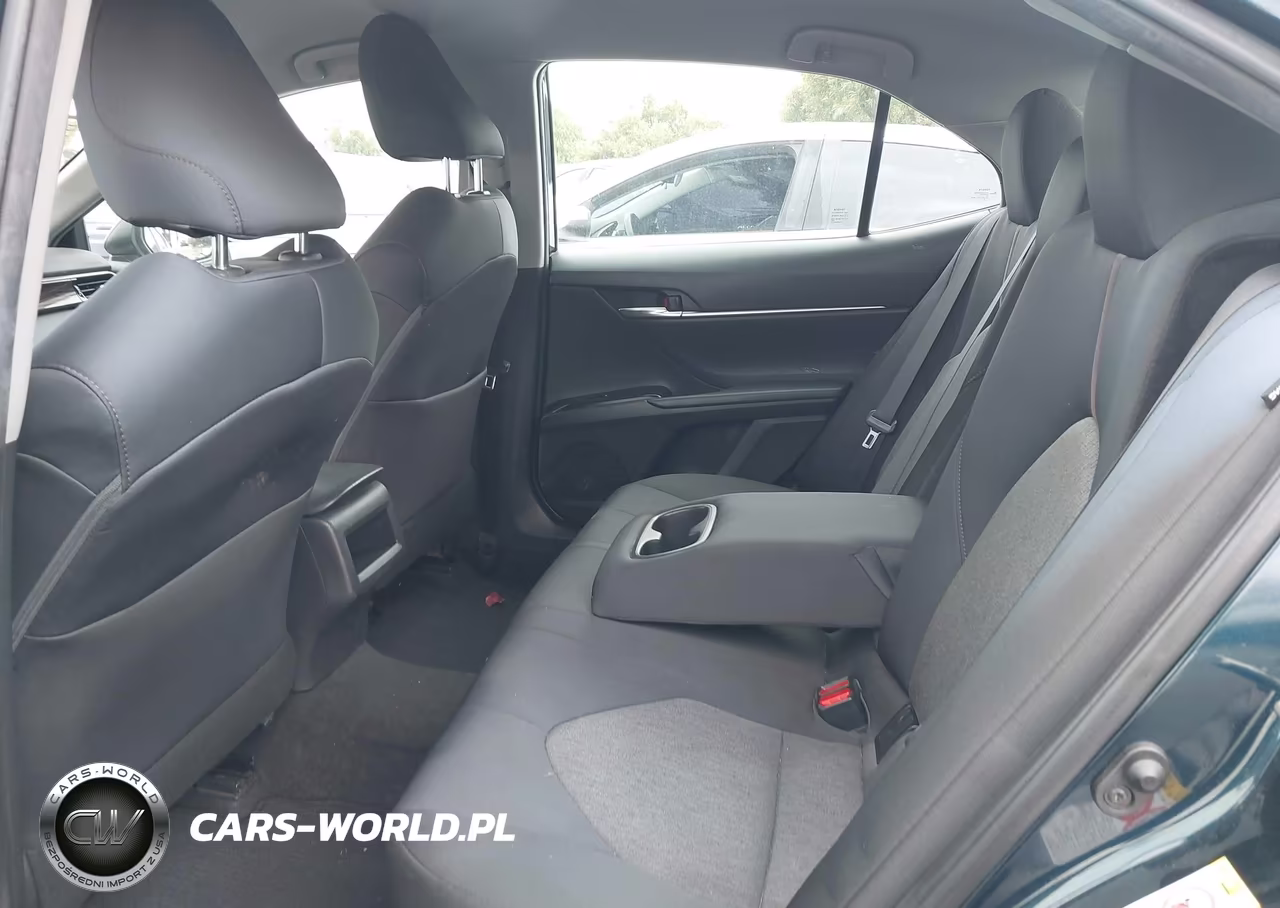 2019 Toyota Camry Le VIN:4T1B11HKXKU249303 - 8