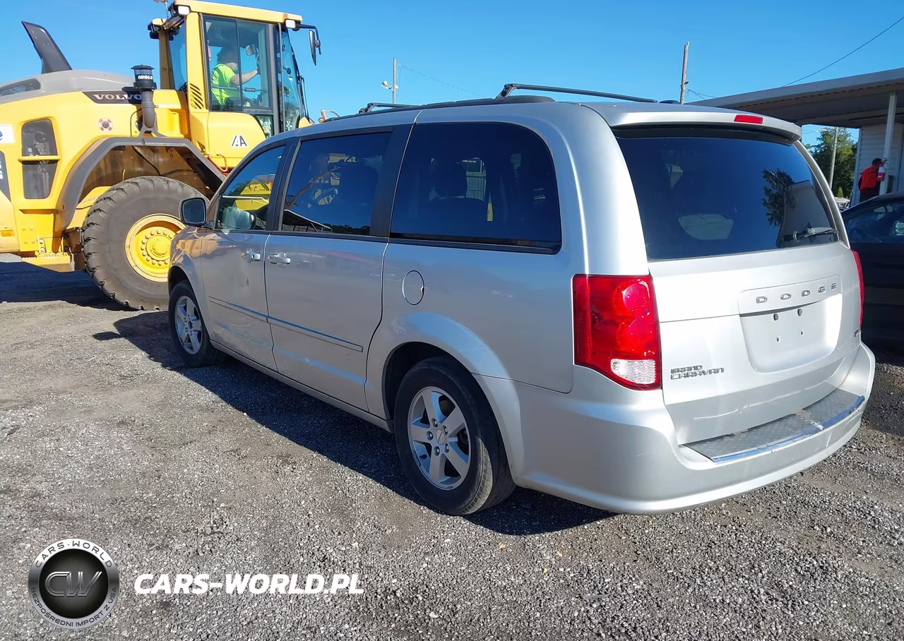 2012 Dodge Grand Caravan Sxt VIN:2C4RDGCG6CR153246 - 3
