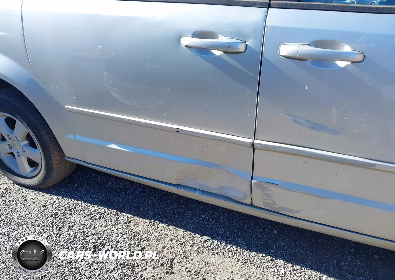 2012 Dodge Grand Caravan Sxt VIN:2C4RDGCG6CR153246 - 5