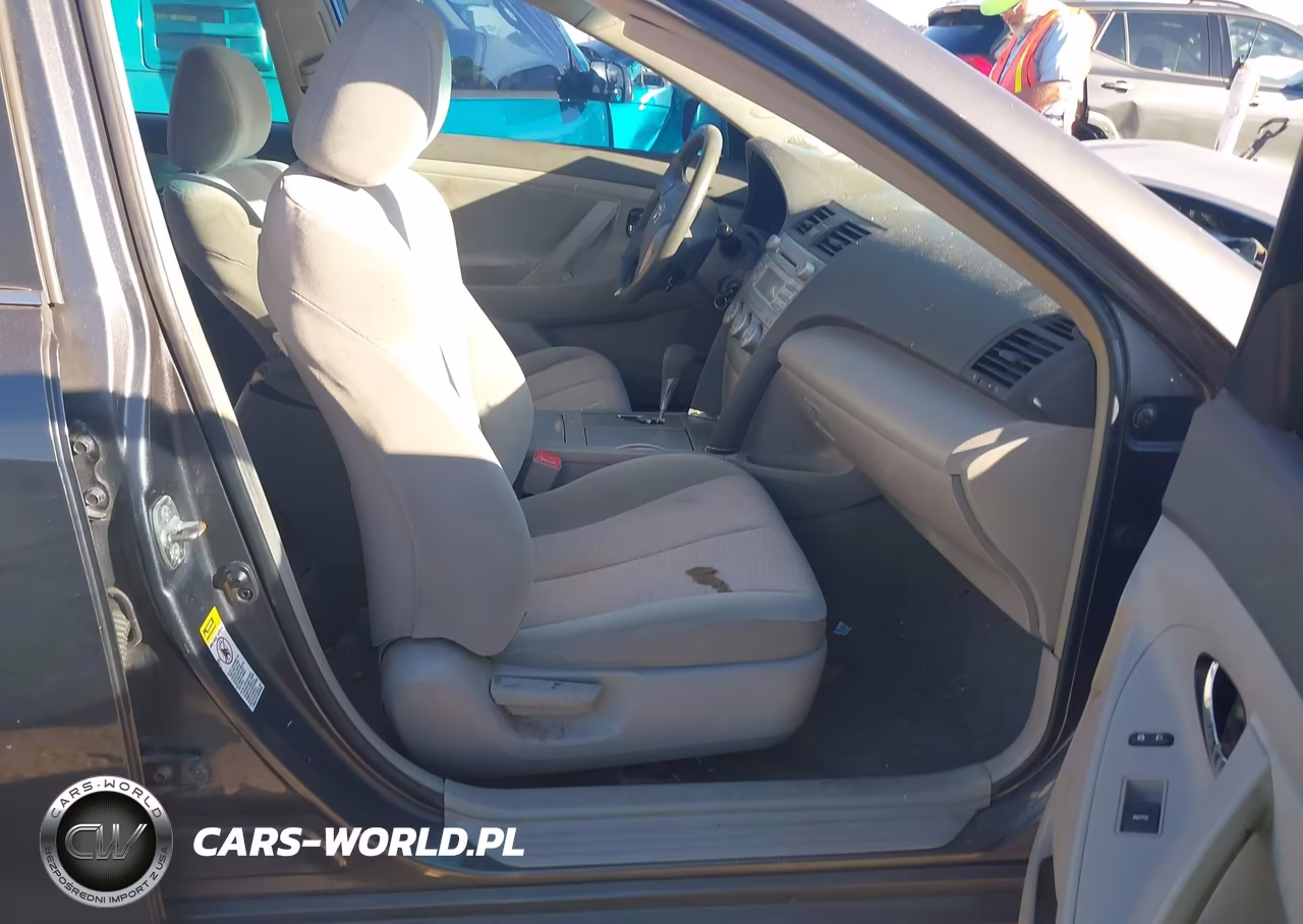 2010 Toyota Camry Le VIN:4T4BF3EK1AR082688 - 5