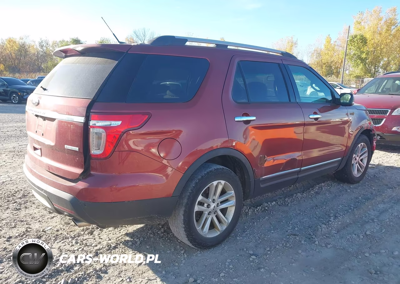2014 Ford Explorer Xlt VIN:1FM5K7D92EGA47946 - 4