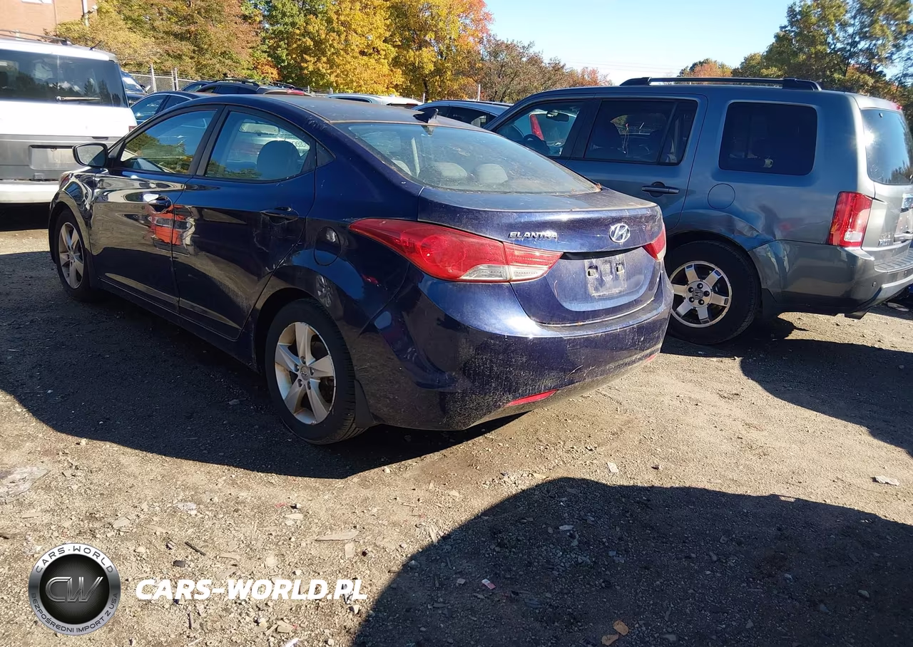2013 Hyundai Elantra Gls VIN:5NPDH4AE1DH407927 - 3