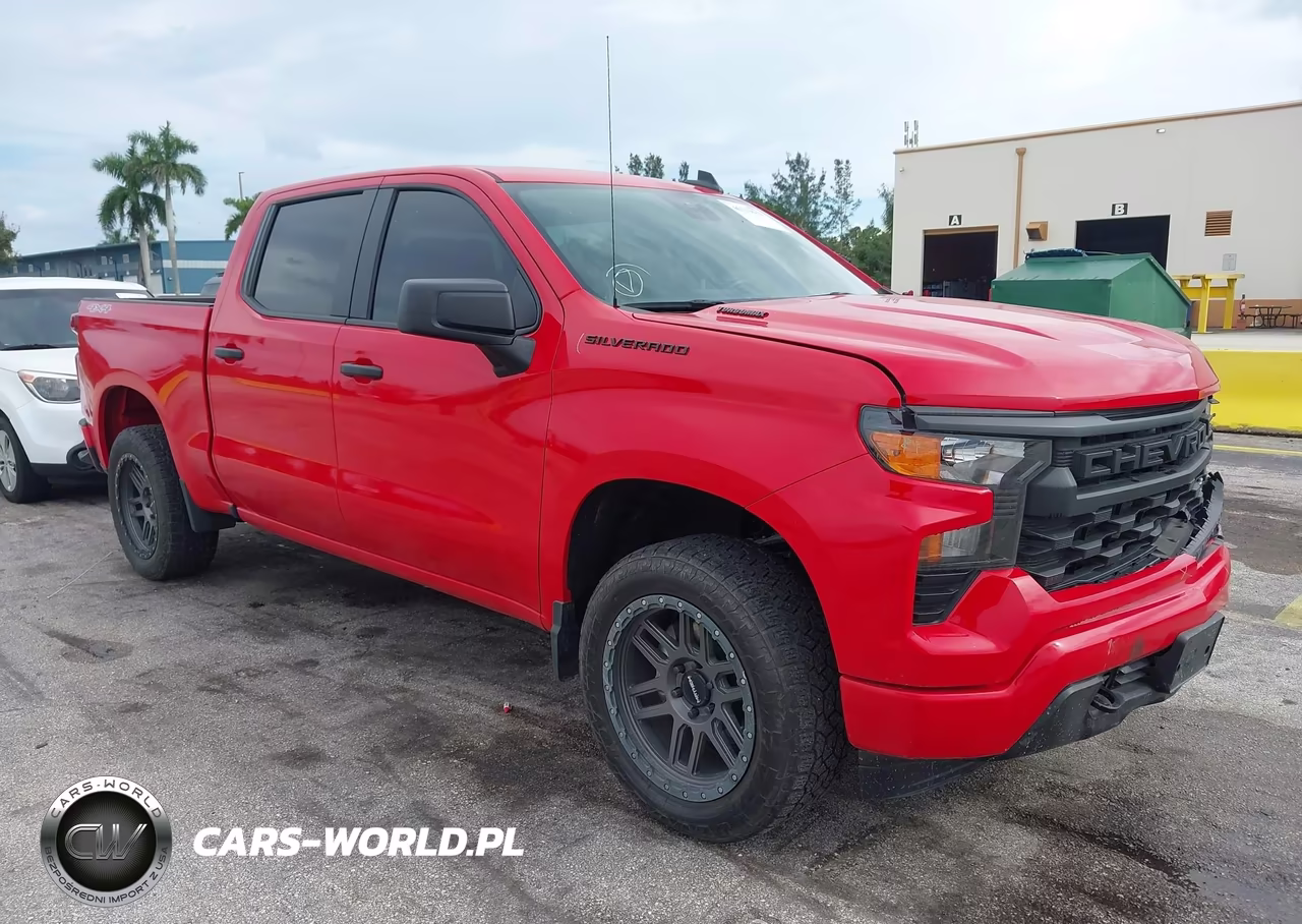 2025 Chevrolet Silverado K1500 Custom