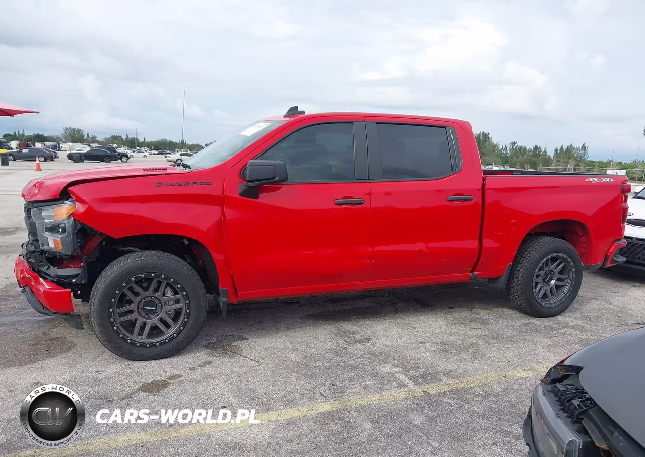 2025 Chevrolet Silverado K1500 Custom VIN:3GCPKBEK0SG373732 - 14