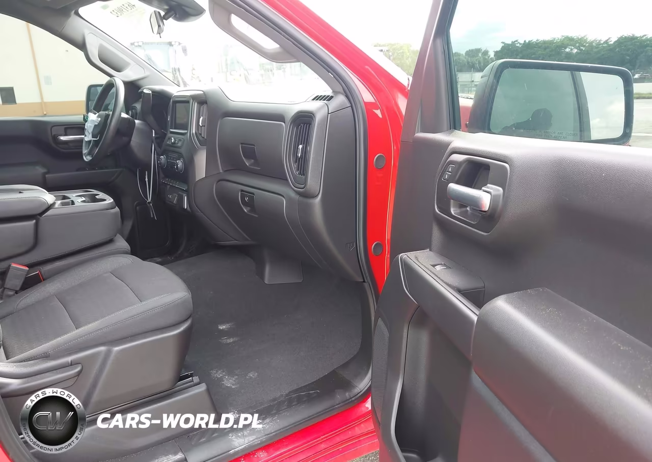 2025 Chevrolet Silverado K1500 Custom VIN:3GCPKBEK0SG373732 - 5