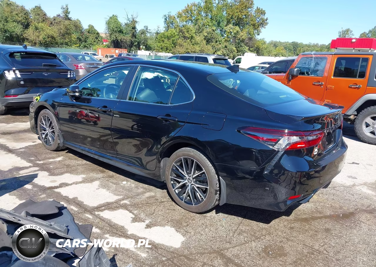 2024 Toyota Camry Se VIN:4T1T11AK5RU870392 - 3