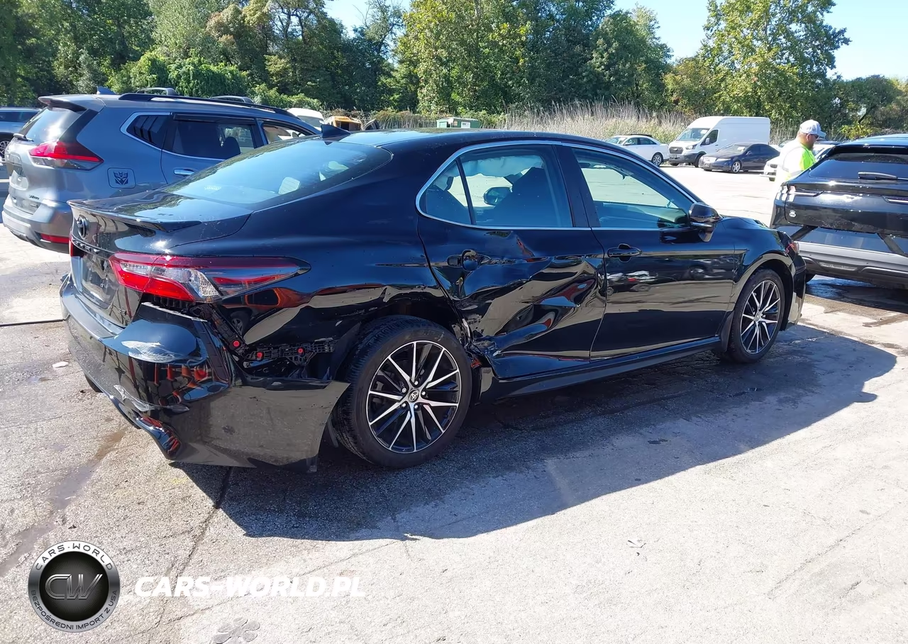 2024 Toyota Camry Se VIN:4T1T11AK5RU870392 - 4