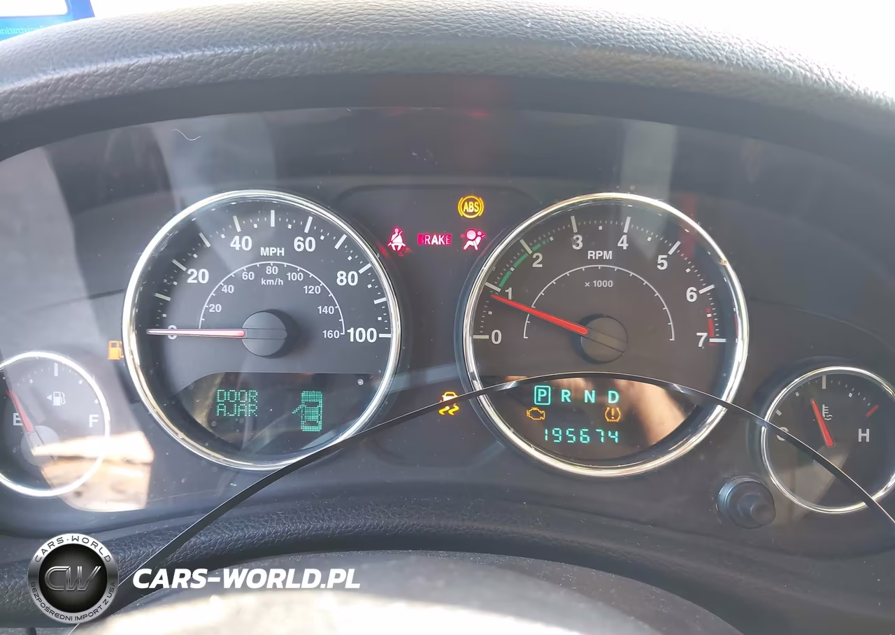 2014 Jeep Wrangler Unlimited Rubicon VIN:1C4BJWFG8EL274887 - 7
