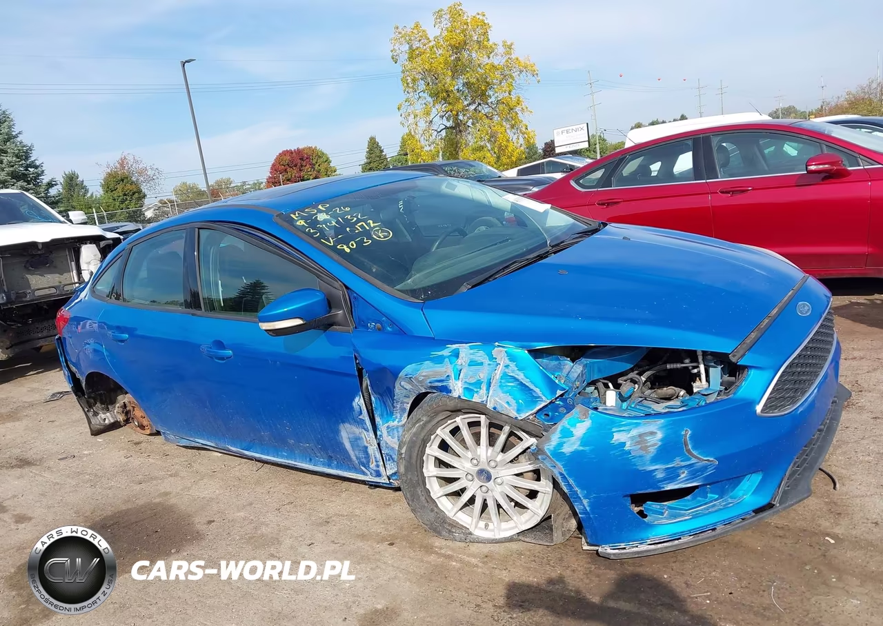 2015 Ford Focus Se VIN:1FADP3F22FL200172 - 6