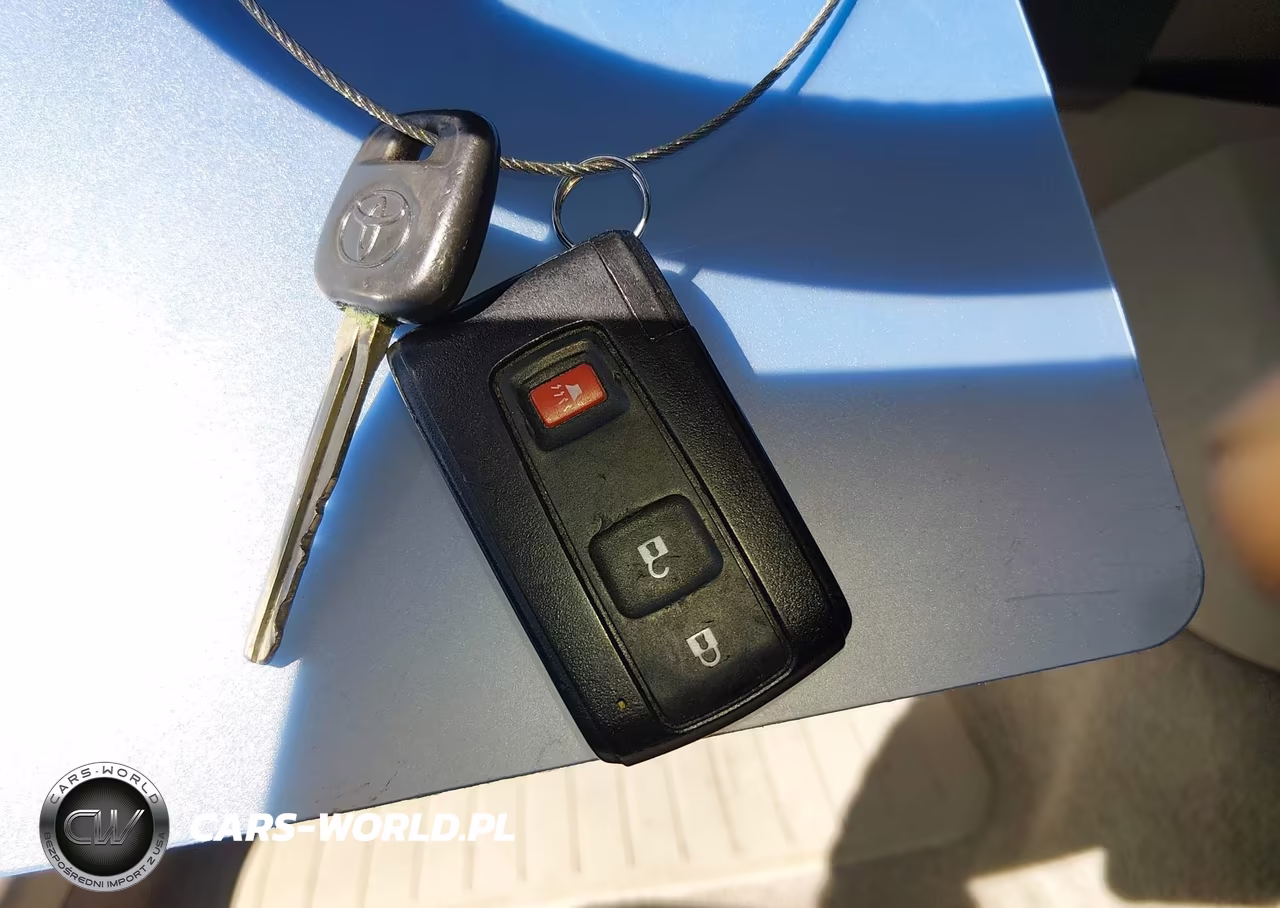 2007 Toyota Prius VIN:JTDKB20UX73240988 - 11
