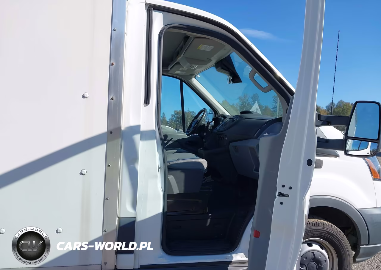 2018 Ford Transit-250 Cutaway VIN:1FDYR5PM8JKA11750 - 5