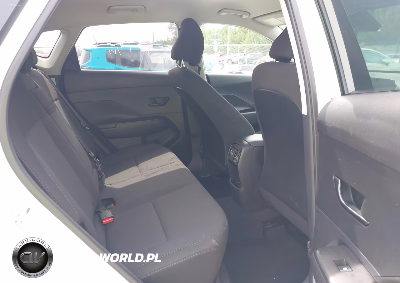 2025 Hyundai Kona Sel VIN:KM8HBCAB6SU323152 - 8