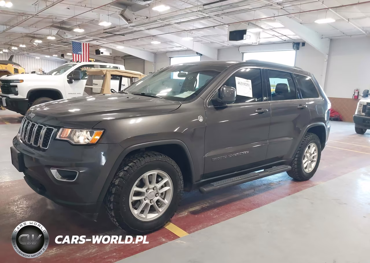 2019 Jeep Grand Cherokee Laredo E 4X4 VIN:1C4RJFAG0KC754262 - 12