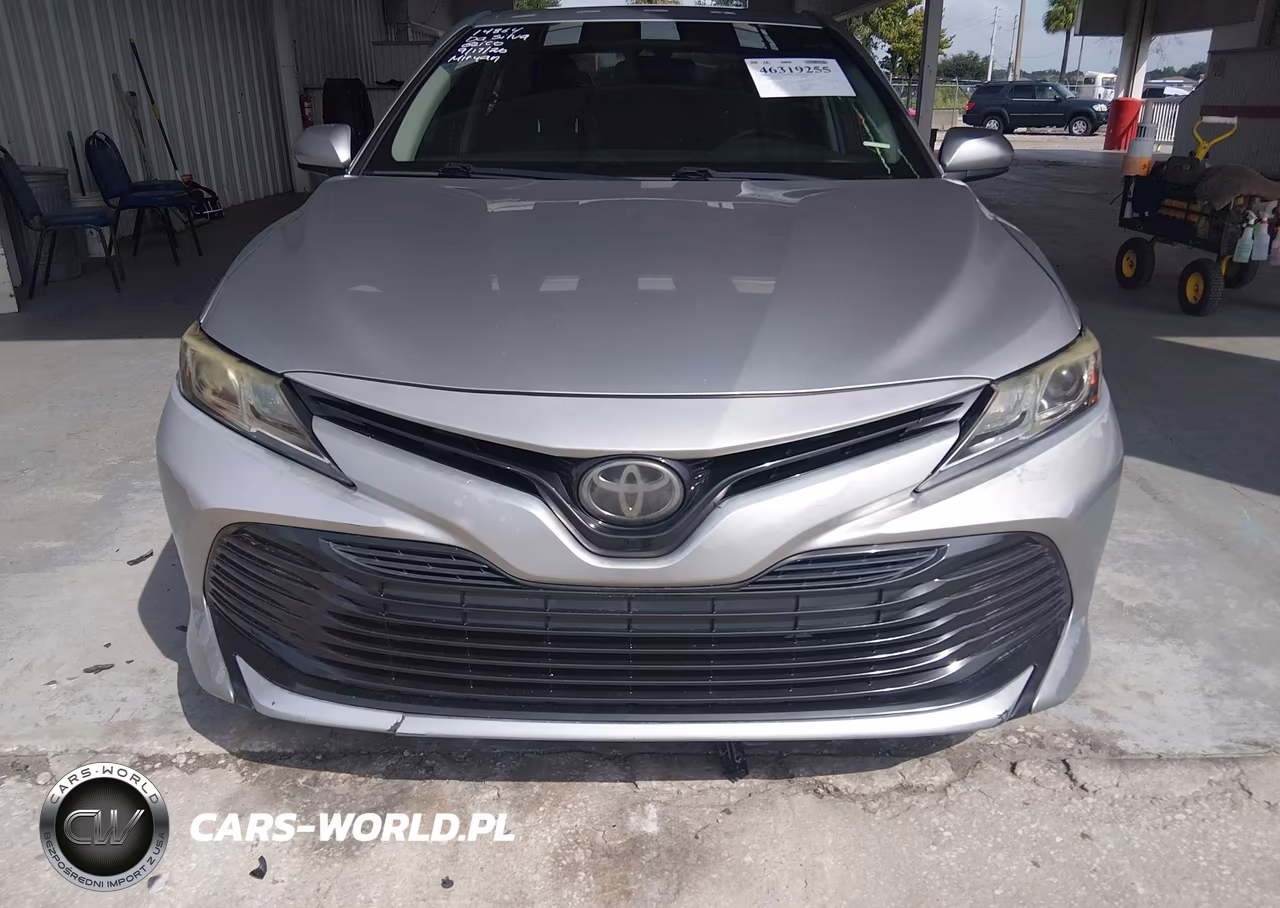2018 Toyota Camry Le VIN:4T1B11HK5JU022907 - 13