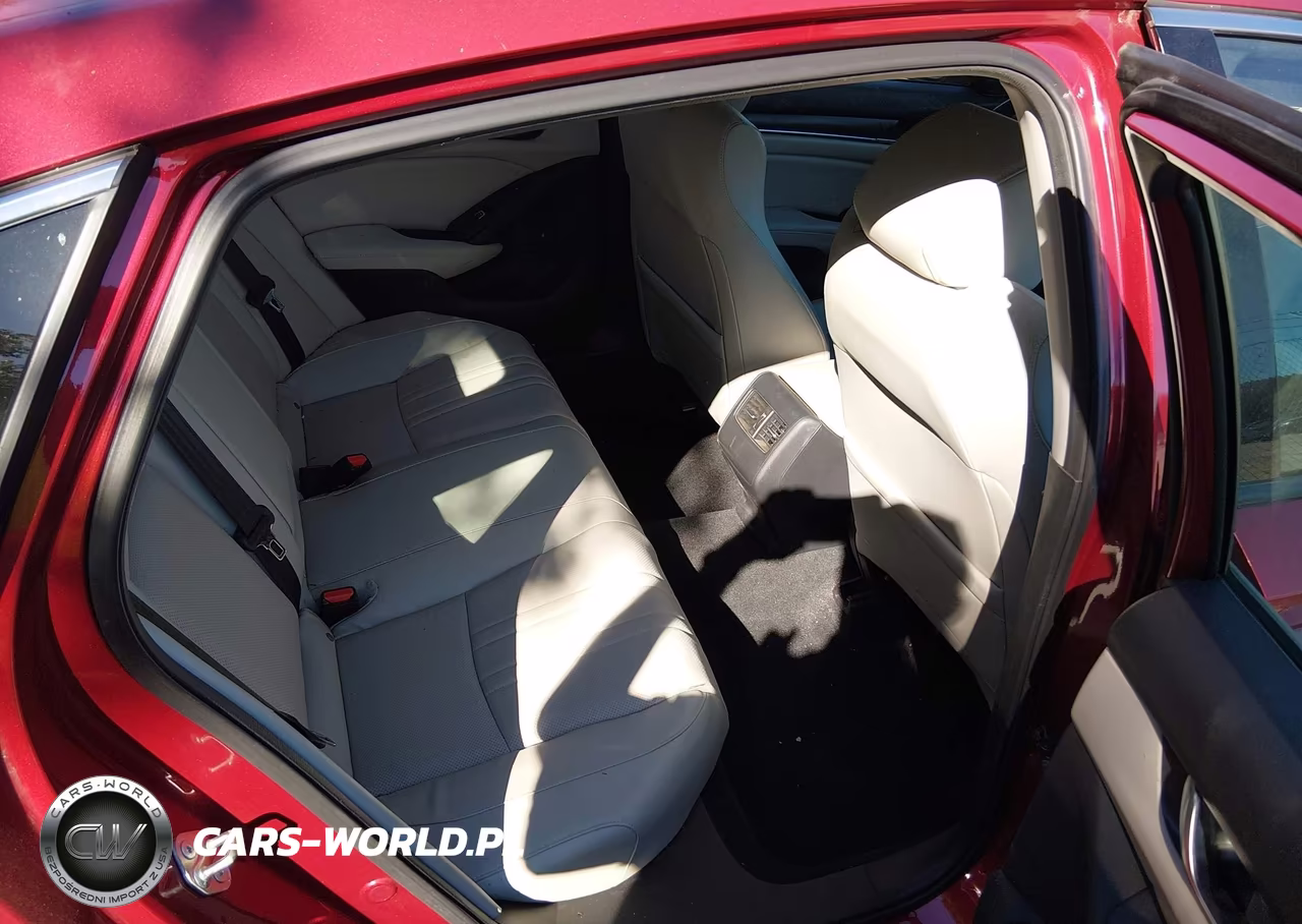 2018 Honda Accord Touring 2.0T VIN:1HGCV2F99JA026397 - 8