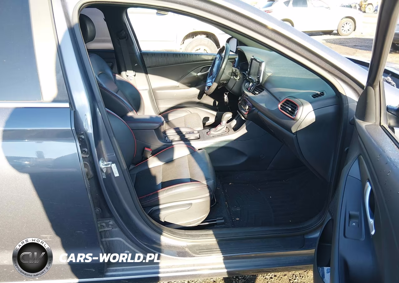 2018 Hyundai Elantra Gt Sport VIN:KMHH55LC5JU077007 - 5