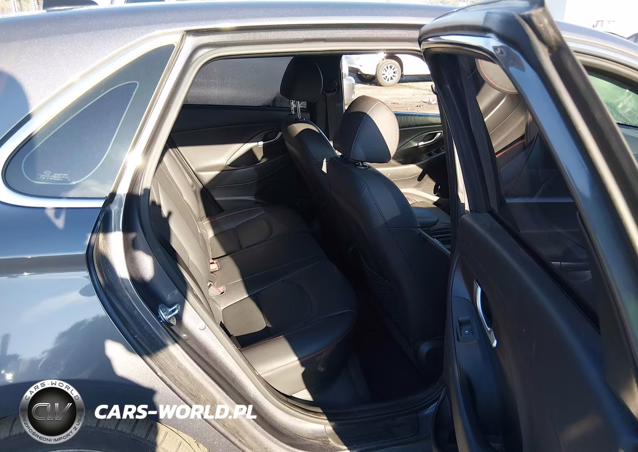 2018 Hyundai Elantra Gt Sport VIN:KMHH55LC5JU077007 - 8