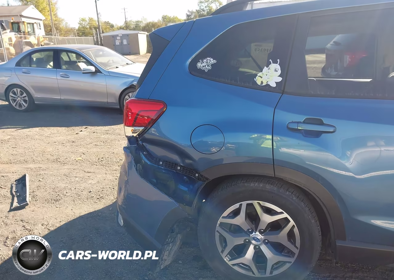 2021 Subaru Forester Premium VIN:JF2SKAFC4MH459907 - 21