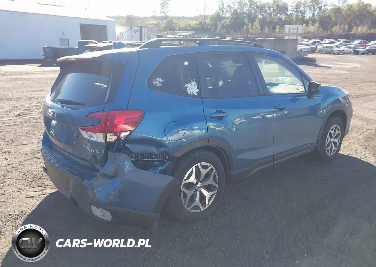 2021 Subaru Forester Premium VIN:JF2SKAFC4MH459907 - 4