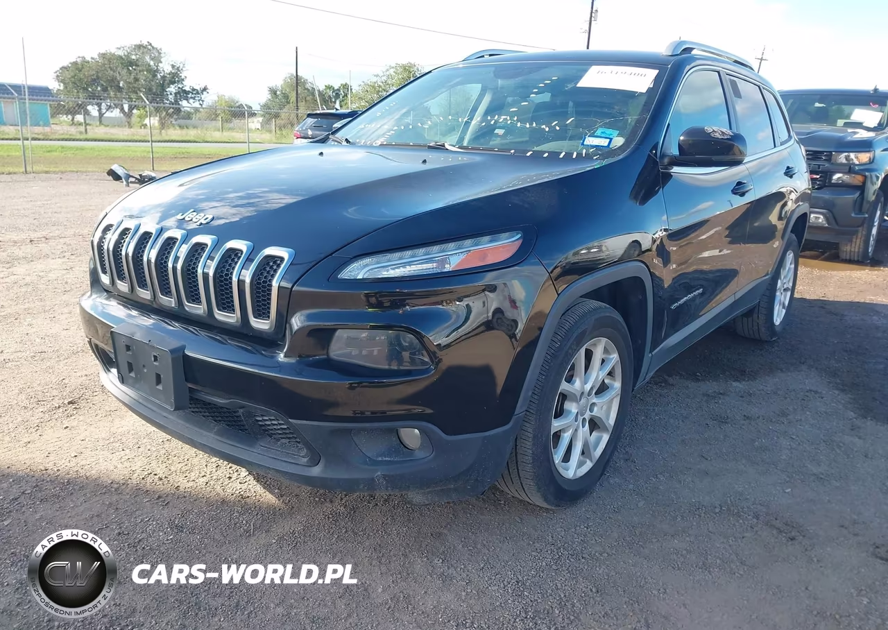 2018 Jeep Cherokee Latitude Plus Fwd VIN:1C4PJLLBXJD511297 - 2