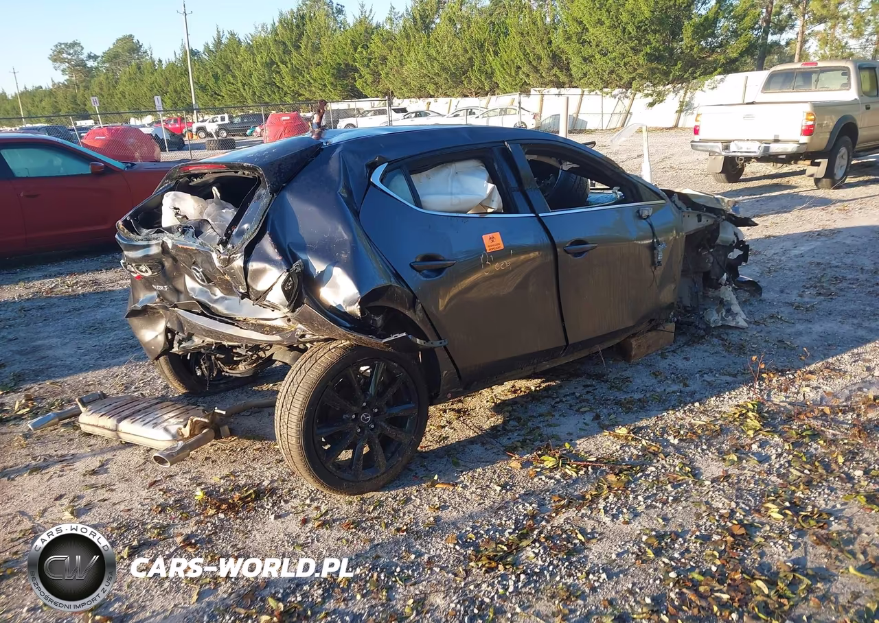 2024 Mazda Mazda3 2.5 S Select Sport VIN:JM1BPAKM3R1721916 - 4