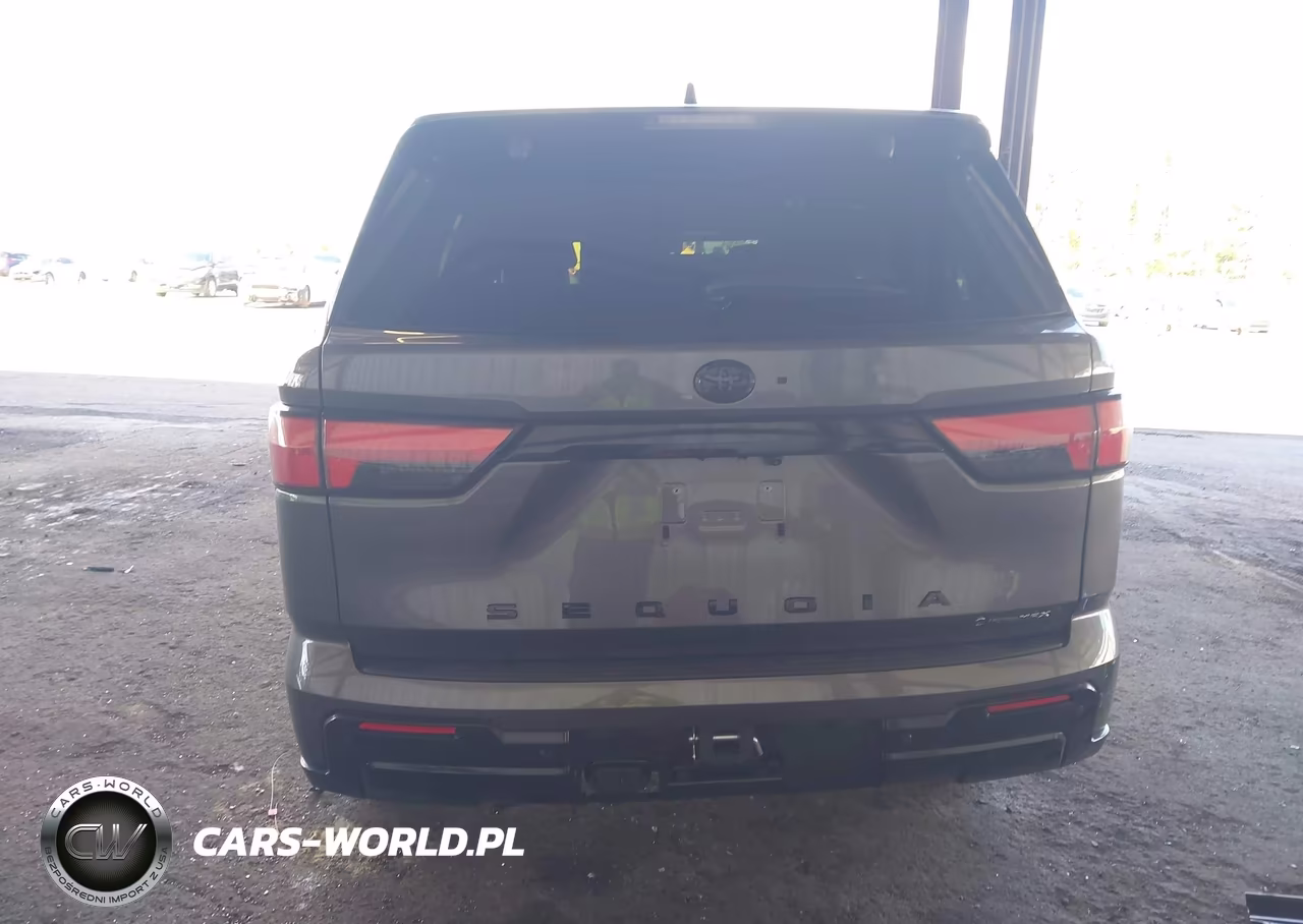 2026 Toyota Sequoia Platinum VIN:7SVAAABA6TX090270 - 17