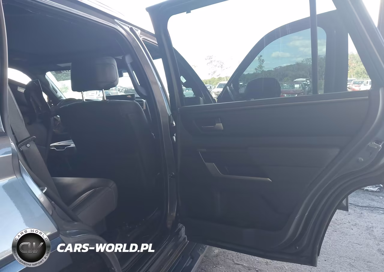 2026 Toyota Sequoia Platinum VIN:7SVAAABA6TX090270 - 8