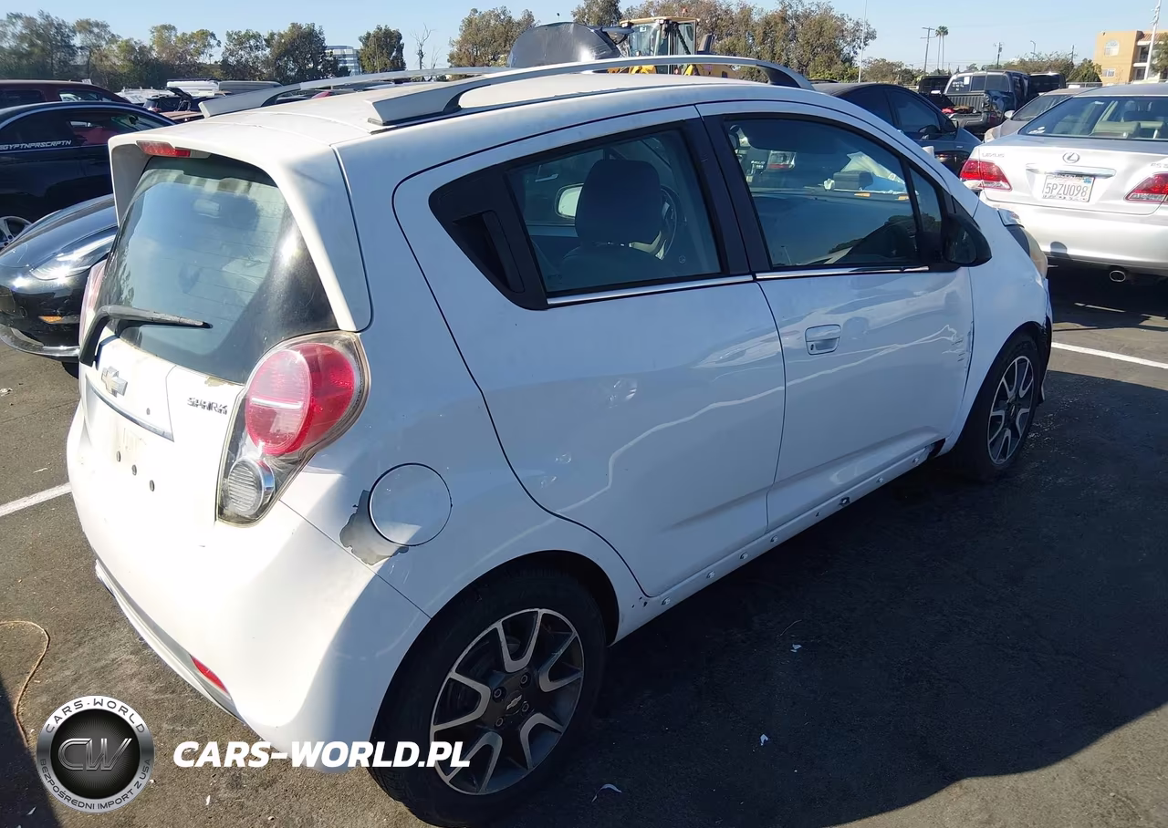2014 Chevrolet Spark 2Lt Auto VIN:KL8CF6S93EC420859 - 4