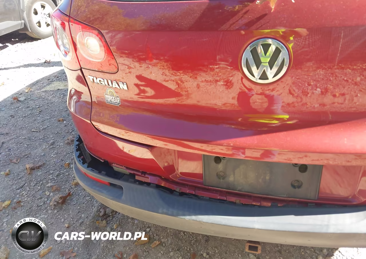 2010 Volkswagen Tiguan Wolfsburg Edition VIN:WVGBV7AX7AW003938 - 12