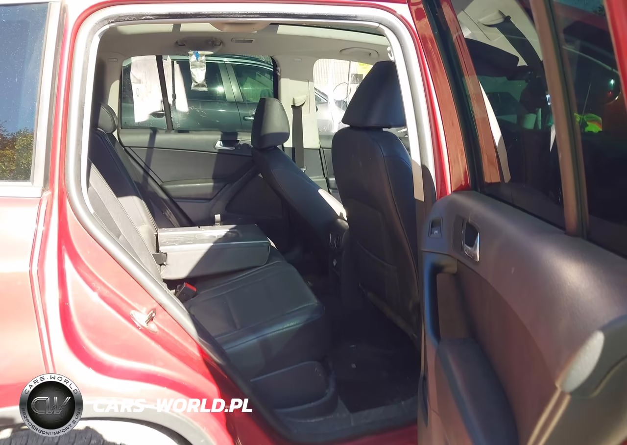 2010 Volkswagen Tiguan Wolfsburg Edition VIN:WVGBV7AX7AW003938 - 8