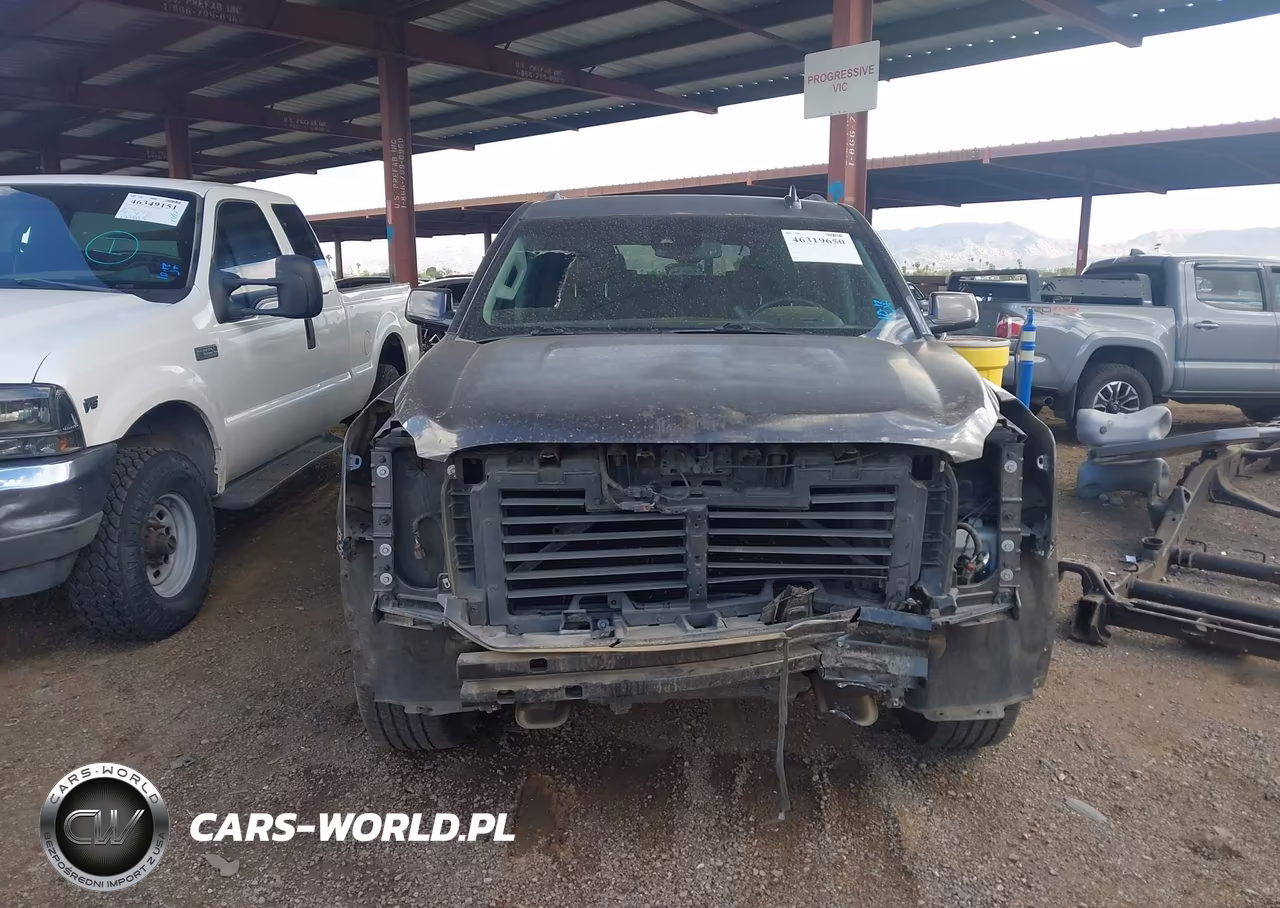 2017 GMC Yukon Xl Sle VIN:1GKS2FKC9HR201260 - 6