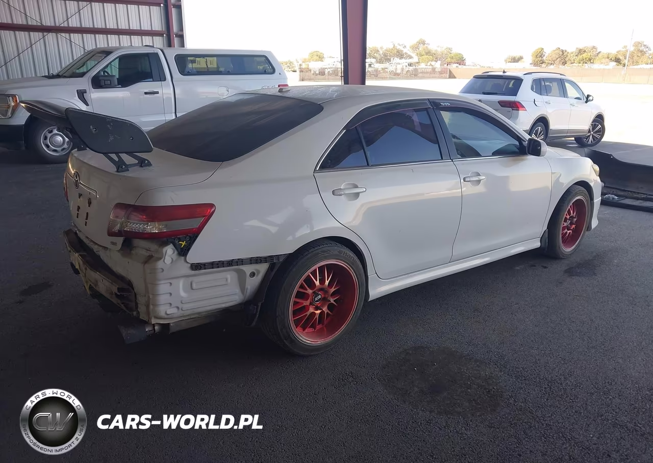 2010 Toyota Camry Se VIN:4T1BF3EK3AU550222 - 4