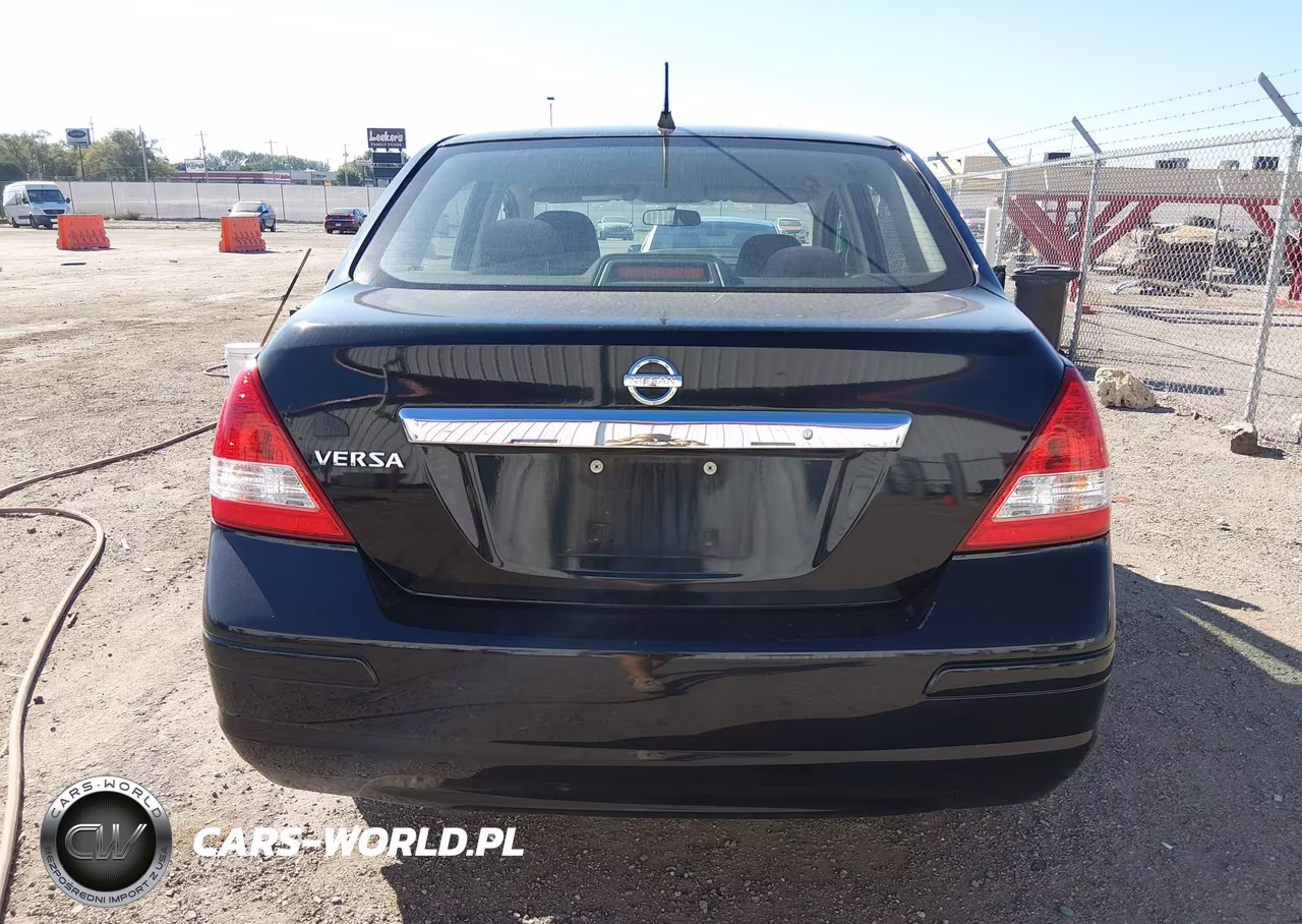 2011 Nissan Versa 1.8S VIN:3N1BC1AP0BL358726 - 16