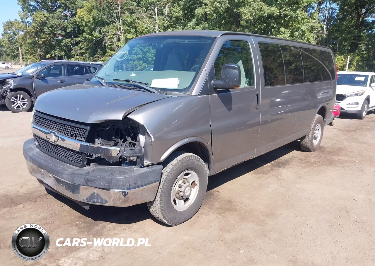 2007 Chevrolet Express Ls VIN:1GAHG39U071227420 - 2