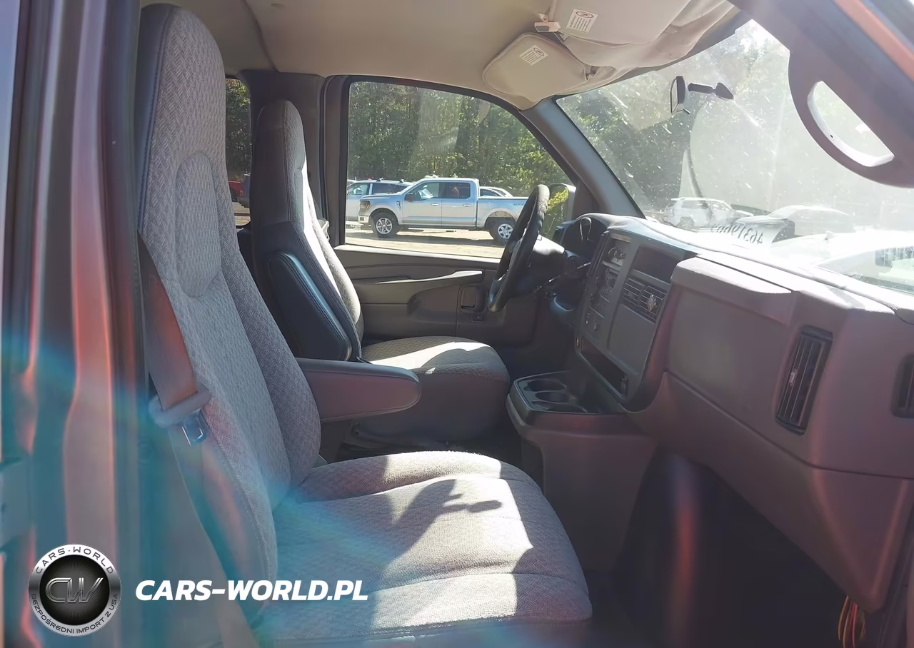 2007 Chevrolet Express Ls VIN:1GAHG39U071227420 - 5