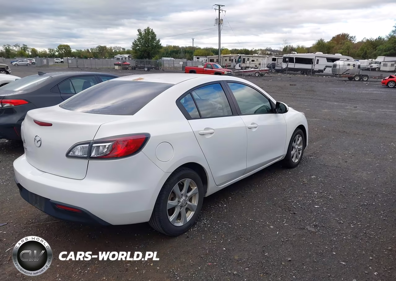 2011 Mazda Mazda3 I Touring VIN:JM1BL1VG8B1499154 - 4