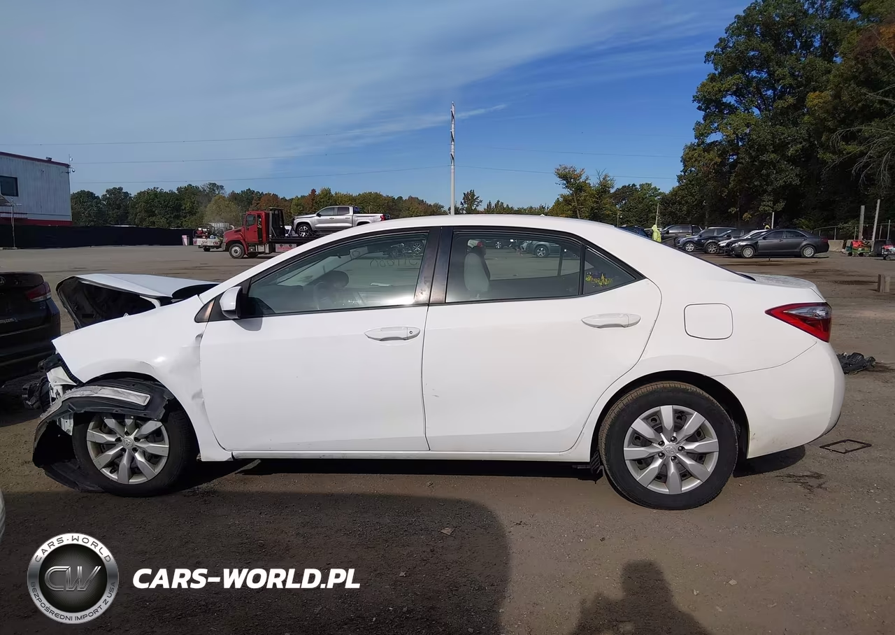 2015 Toyota Corolla Le VIN:2T1BURHE2FC472913 - 15