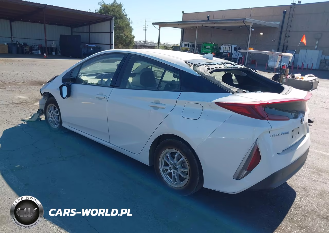 2017 Toyota Prius Prime Plus VIN:JTDKARFP8H3066420 - 3