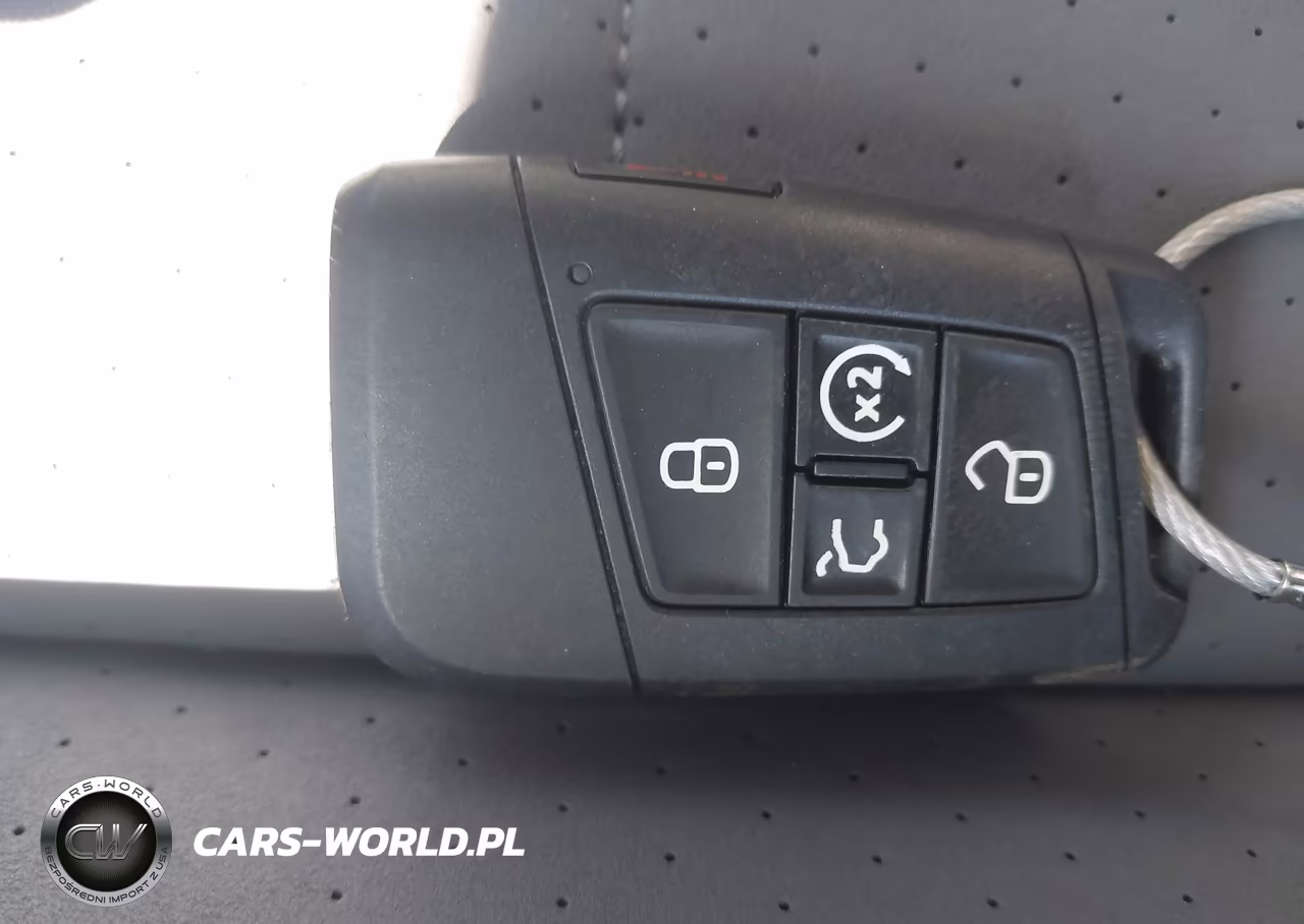 2026 Volkswagen Jetta Se VIN:3VW7W7BU3TM031943 - 11