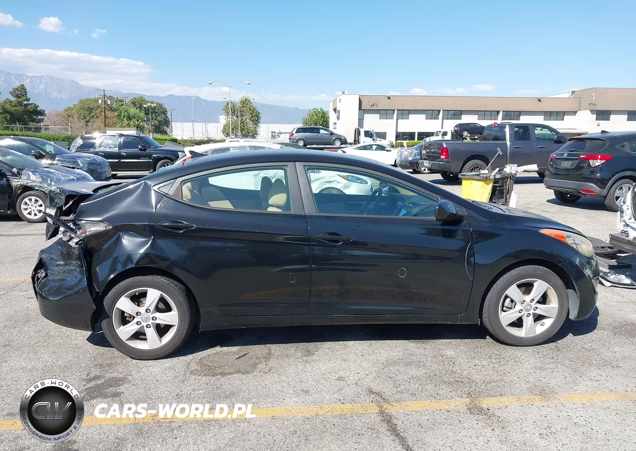 2012 Hyundai Elantra Gls VIN:5NPDH4AE3CH071485 - 12