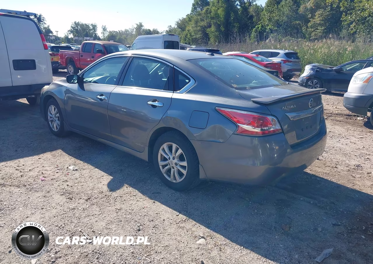 2014 Nissan Altima 2.5 S VIN:1N4AL3AP1EC419236 - 3