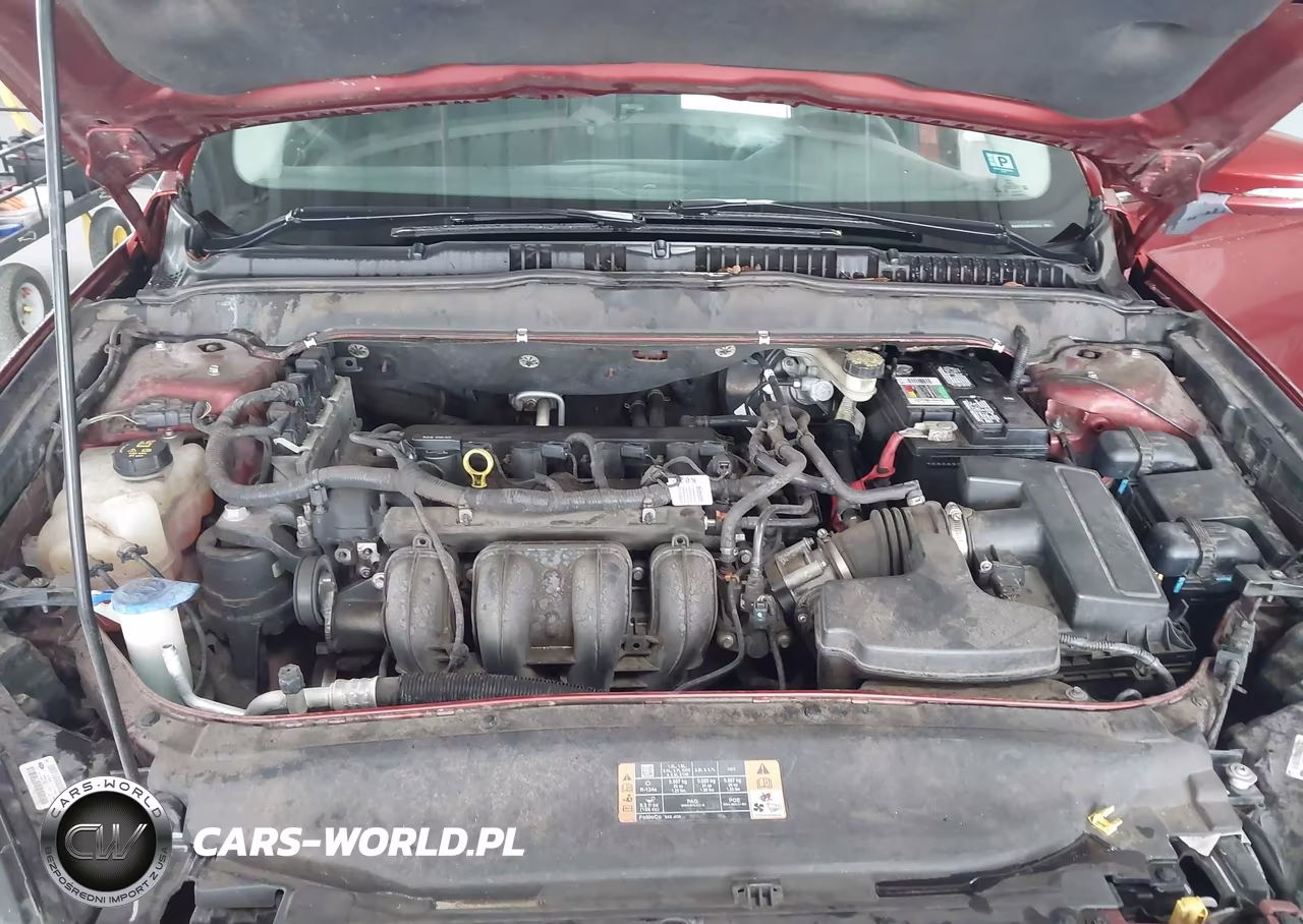 2014 Ford Fusion S VIN:3FA6P0G70ER300773 - 10