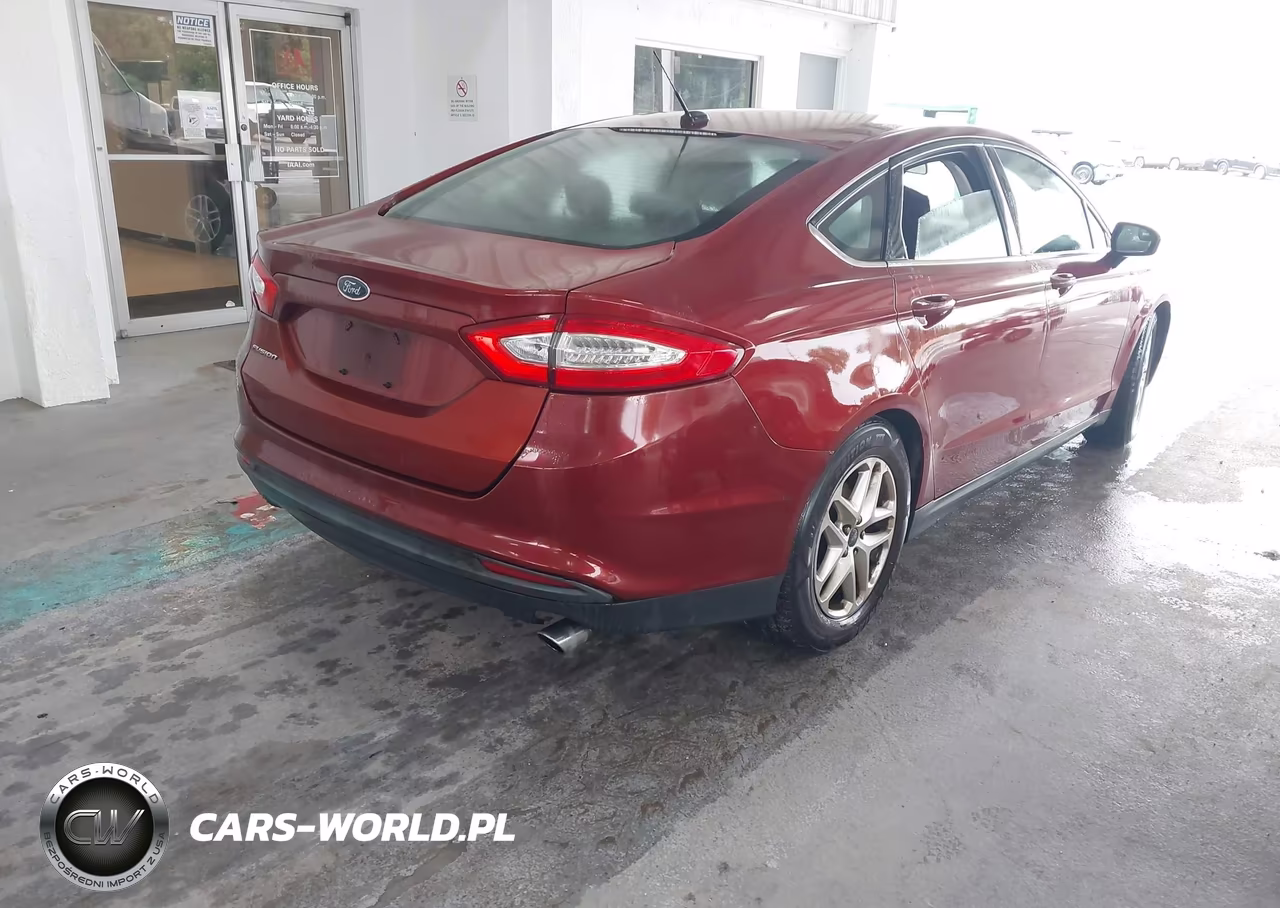 2014 Ford Fusion S VIN:3FA6P0G70ER300773 - 4