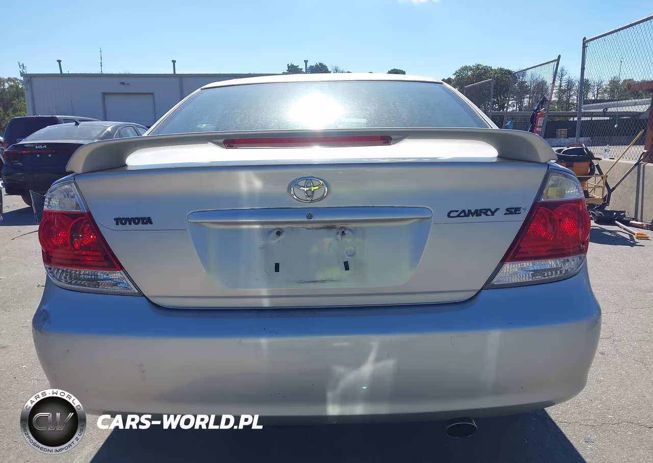 2005 Toyota Camry Se VIN:4T1BE32K45U524550 - 16