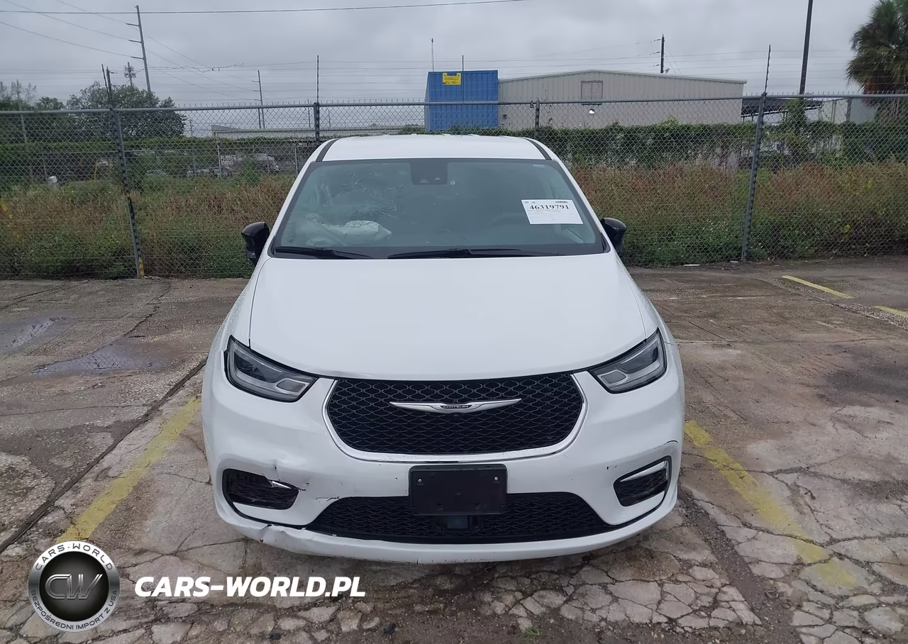 2024 Chrysler Pacifica Hybrid Select VIN:2C4RC1S76RR153418 - 12