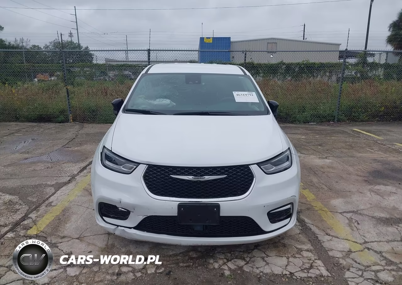 2024 Chrysler Pacifica Hybrid Select VIN:2C4RC1S76RR153418 - 6